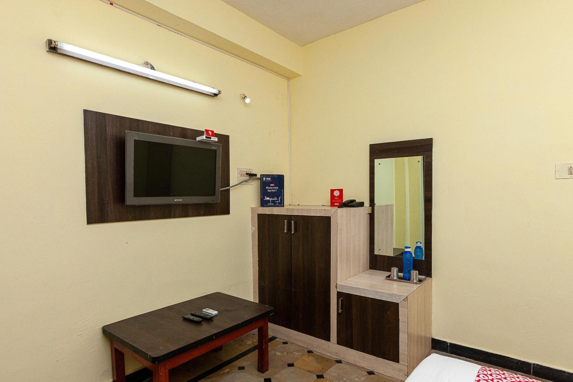 Collection O Ammayi Hotels & Resorts Тіруваннамалай Екстер'єр фото