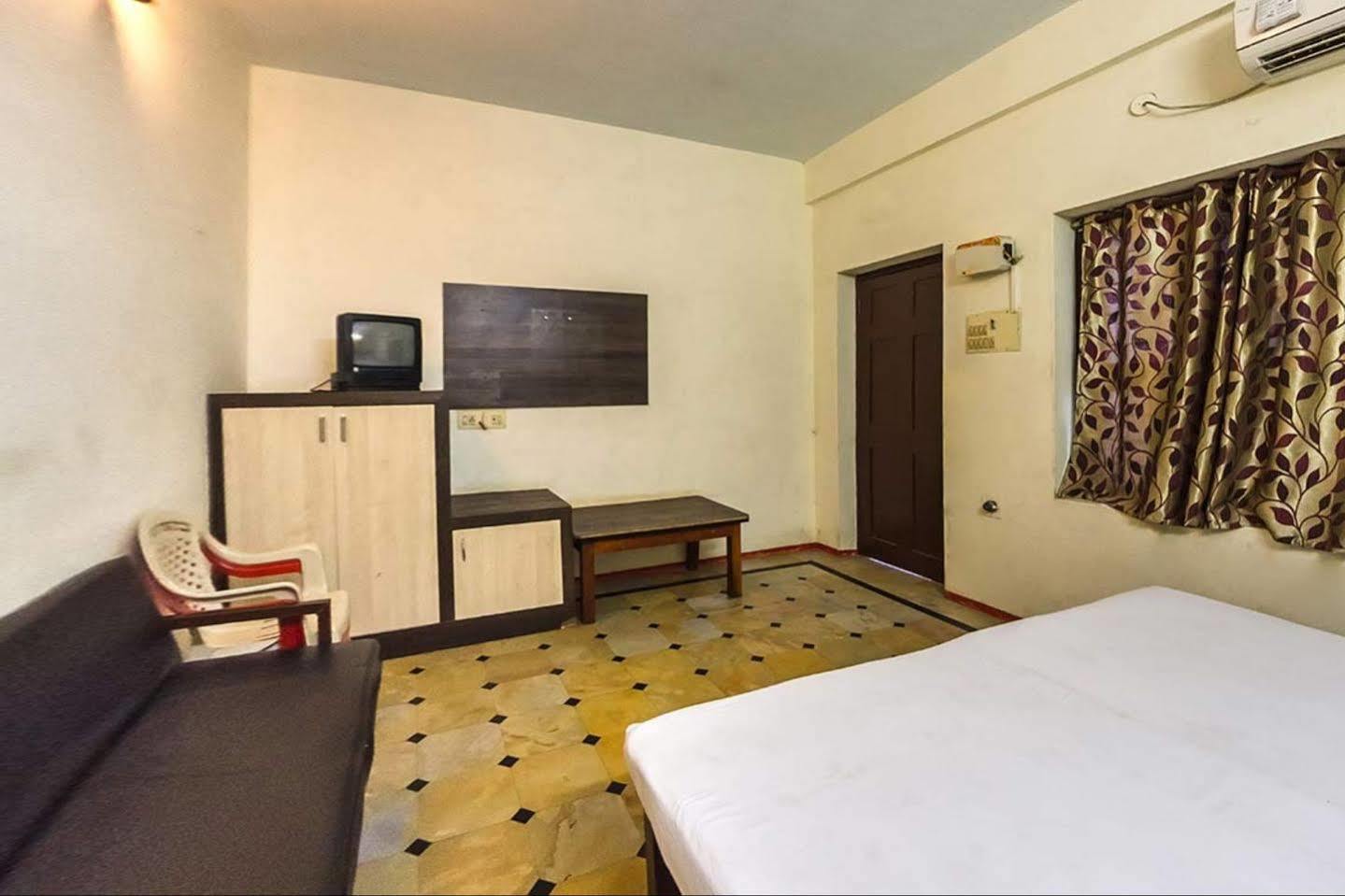 Collection O Ammayi Hotels & Resorts Тіруваннамалай Екстер'єр фото